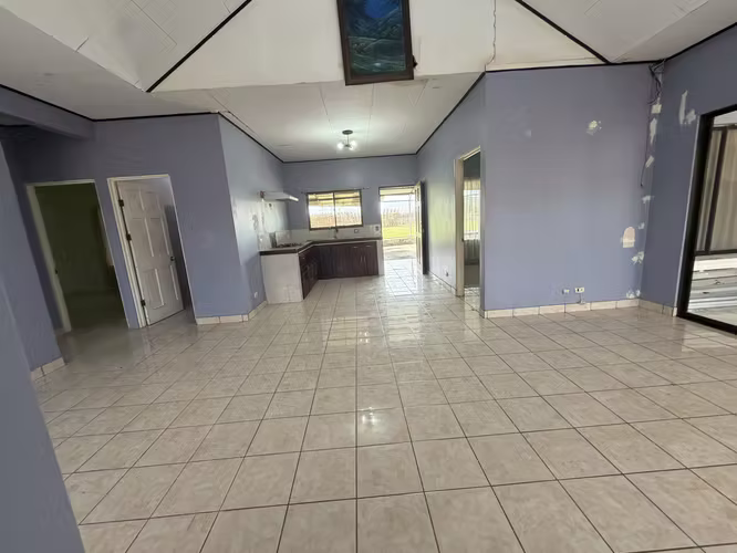 Oportunidad comercial en Santa Cruz: 680 m², detrás del Campo Ferial