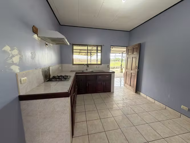 Oportunidad comercial en Santa Cruz: 680 m², detrás del Campo Ferial