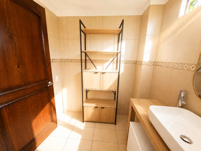 Venta de Casa  Estilo Mediterráneo en Condominio Vista Sol, Grecia - Imagen 4