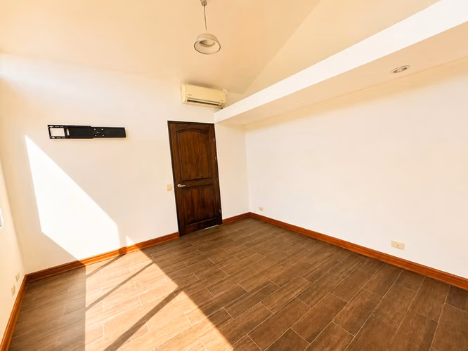 Venta de Casa  Estilo Mediterráneo en Condominio Vista Sol, Grecia - Imagen 17