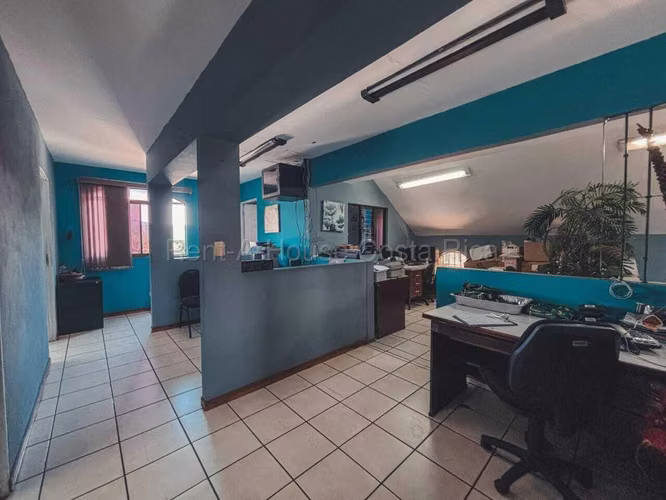 Propiedad Comercial en Venta cerca Aleste, Curridabat– Terreno 1,740 m² + Edificio 700 m²