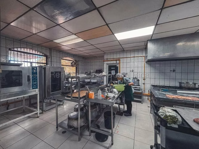 Propiedad Comercial en Venta cerca Aleste, Curridabat– Terreno 1,740 m² + Edificio 700 m²