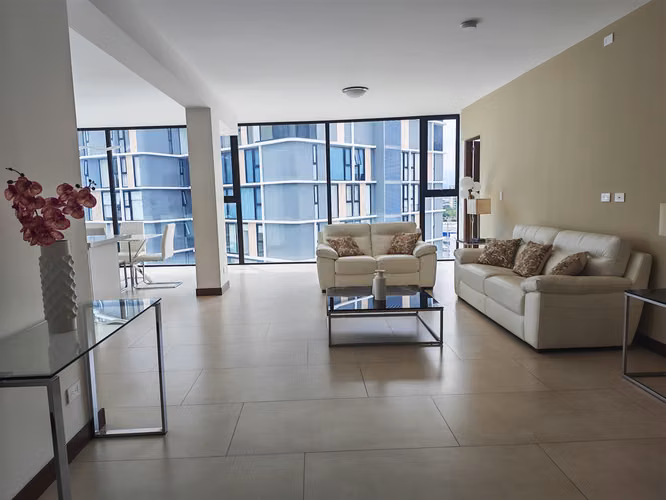 Alquiler de condominio de 2 o 3 habitaciones - Imagen 2