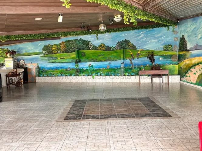 Venta de PROPIEDAD en San Isidro de Heredia. 27-200