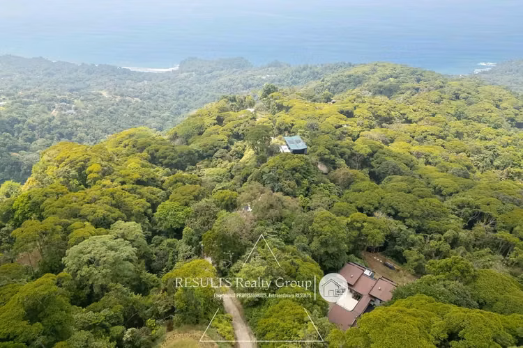 NEW! Oceanview Dream Home on 3 acres!