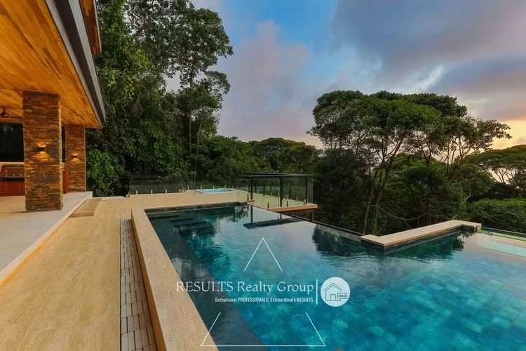 NEW! Oceanview Dream Home on 3 acres!