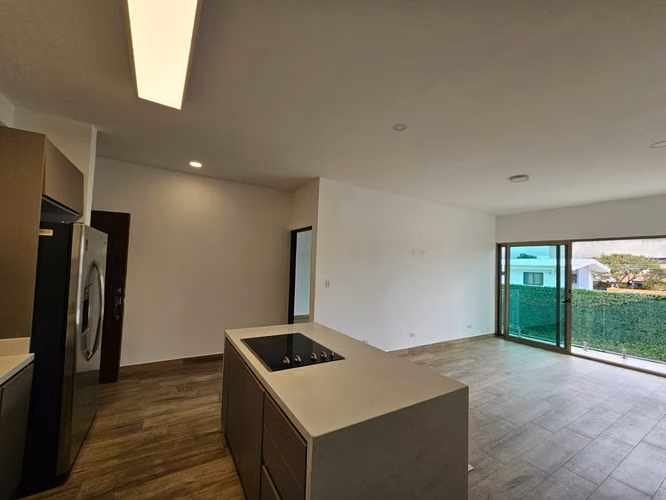 Rohrmoser - Alquiler de Apartamento Exclusivo