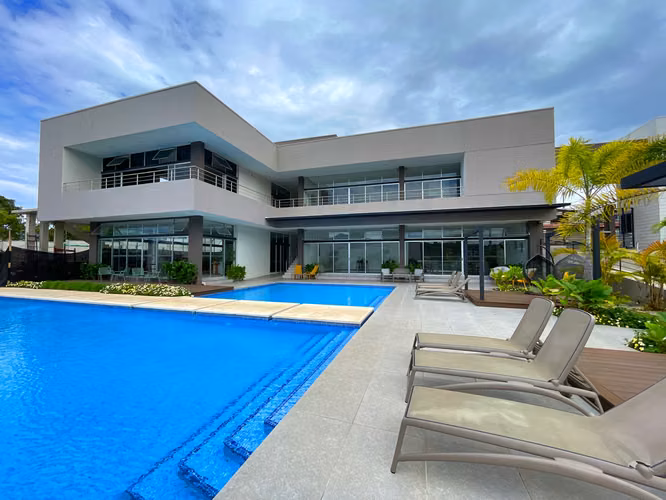 Venta de casa en Condominio Bhora para estrenar CM