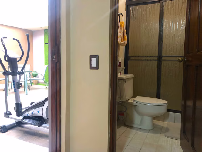 Amplia Casa en Venta en Heredia - Residencial María Auxiliadora