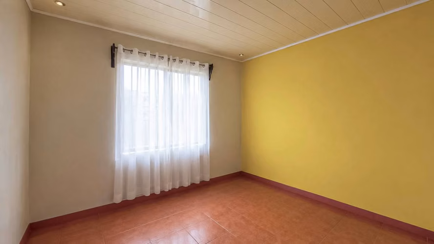 Venta de propiedad con casa en Roxana, Pococí.