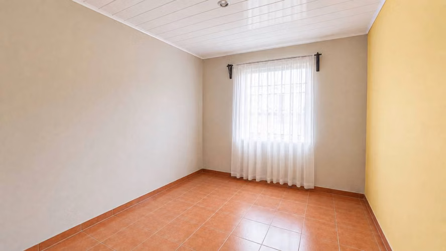 Venta de propiedad con casa en Roxana, Pococí.