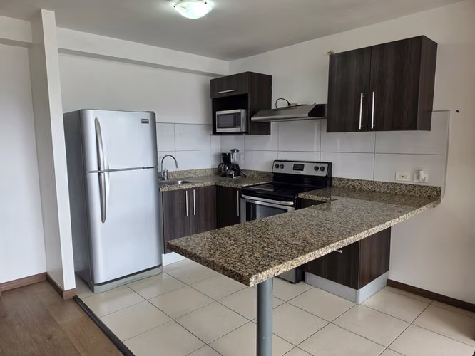 Apartamento Línea Blanca en Bellavista, a 1 Km Ruta #1, Heredia - Imagen 2