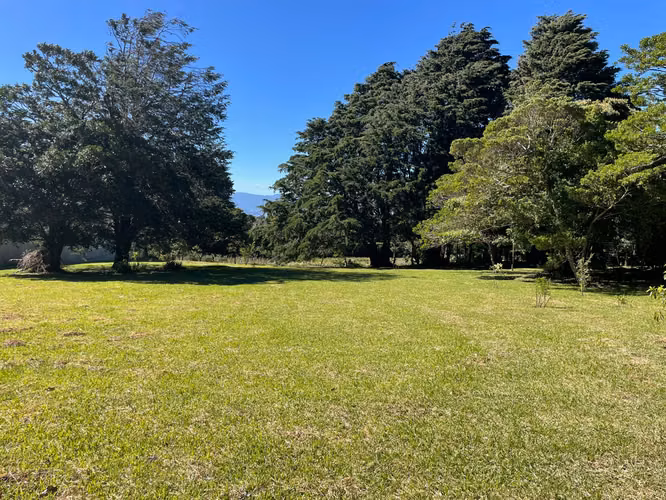 Lindo lote en Residencial El Castillo, San Rafael de Heredia 2,255 mts2 - Imagen 3