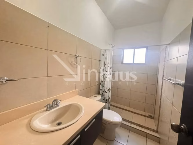 ID#43173 Alquielr de Apartamento en Torre