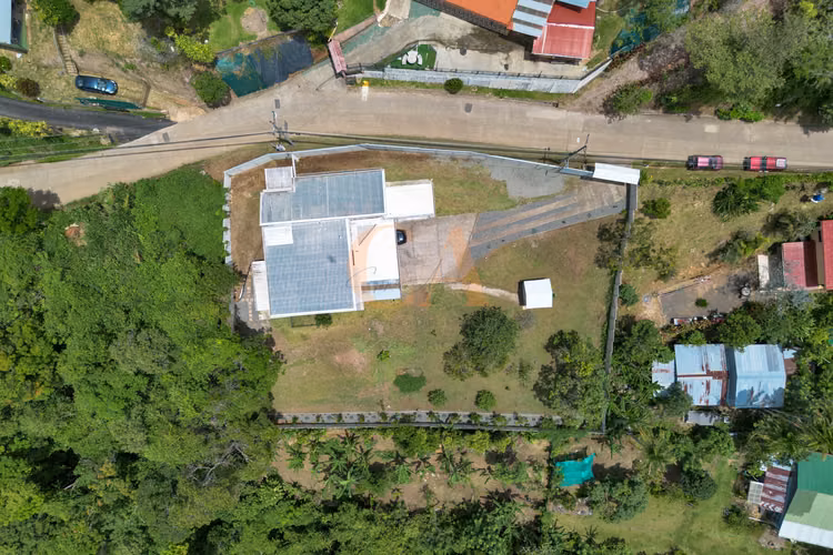 Se Vende, Casa de 410m2 amoblada, terreno de 1.800m2, Puriscal - Imagen 10