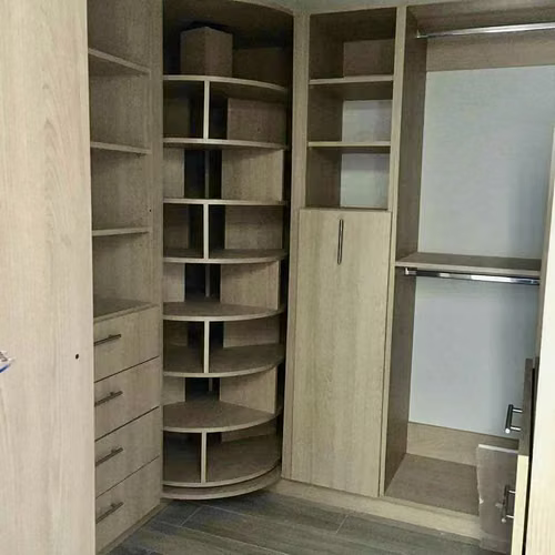 Venta de casa contemporánea de 3 habitaciones con amplio jardín en Santa Ana - Imagen 8