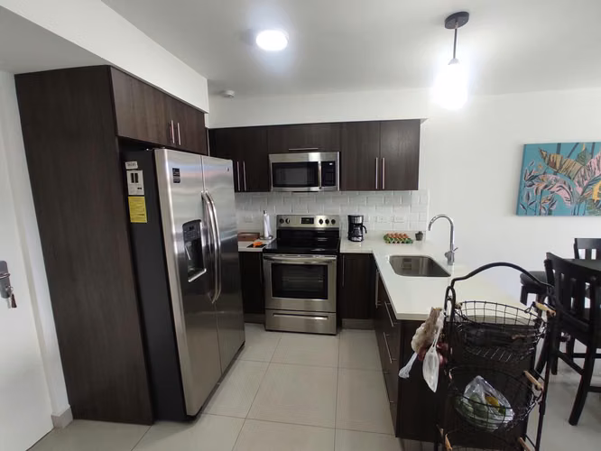 Apartamento de 2 habitaciones en condominio Altamira, Heredia