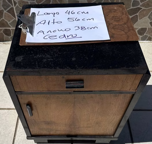 UNA Mesa en Cedro