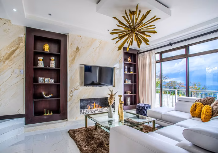 Casa Familiar en Venta en Sabanilla, Alajuela | Mountain View | Vista Panorámica al Valle Central