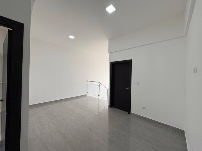 *Venta de Casa de Lujo en Condominio Tipo Resort en Tres Ríos - Imagen 11