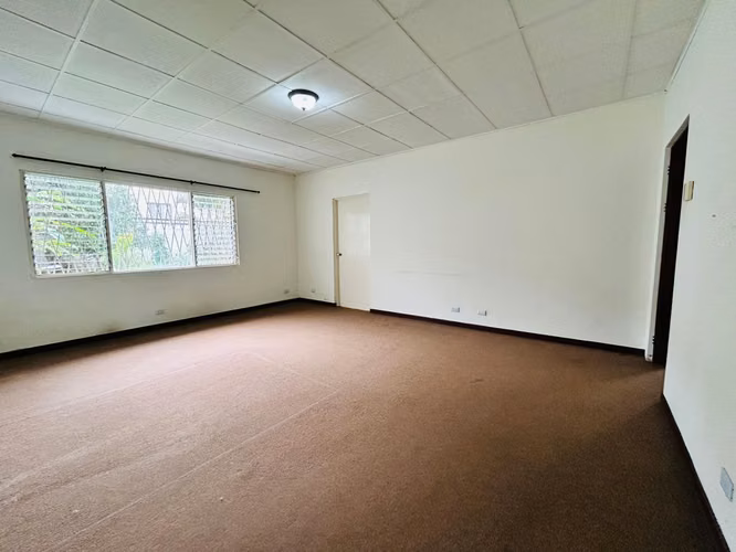 VENTA O RENTA DE CASA UNA SOLA PLANTA EN LA URUCA