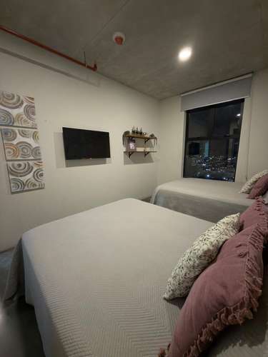 Apartamento en Venta Urbn Escalante, Piso 24.