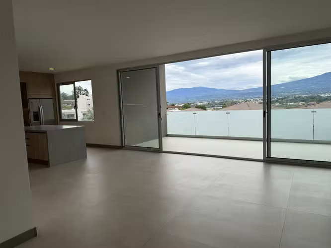 Apartamento nuevo en Escazú (Venta / Alquiler)