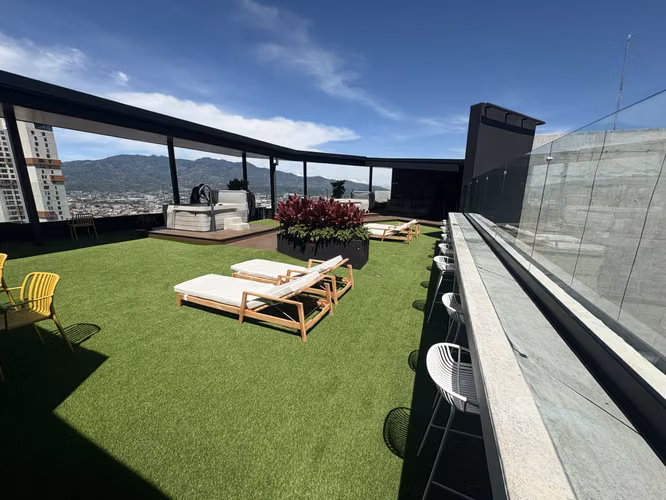 *Venta y Alquiler de Apartamento en Torre de Barrio Escalante. - Imagen 12