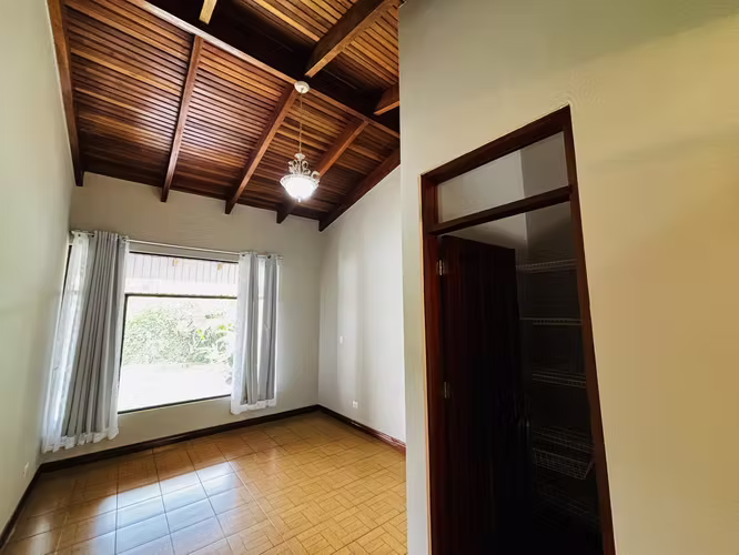 Casa de una planta 3 hab + servicio + 317m2 línea blanca seguridad - Imagen 15
