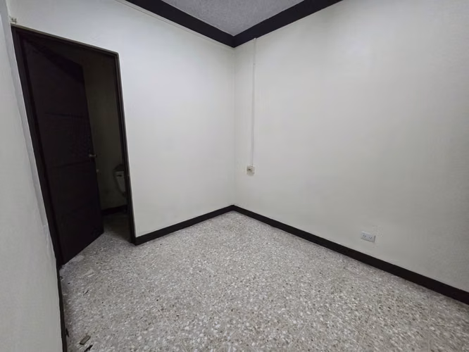 Alquiler Apartamento en Sabana Sur | 4 Habitaciones | Planta Baja | Ideal para Vivienda u Oficina