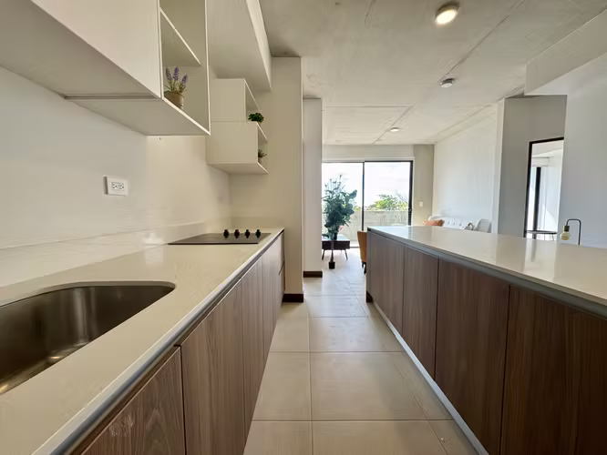 Alquiler Apartamento Amueblado en La Uruca | 2 Habitaciones | Balcón | Seguridad 24/7