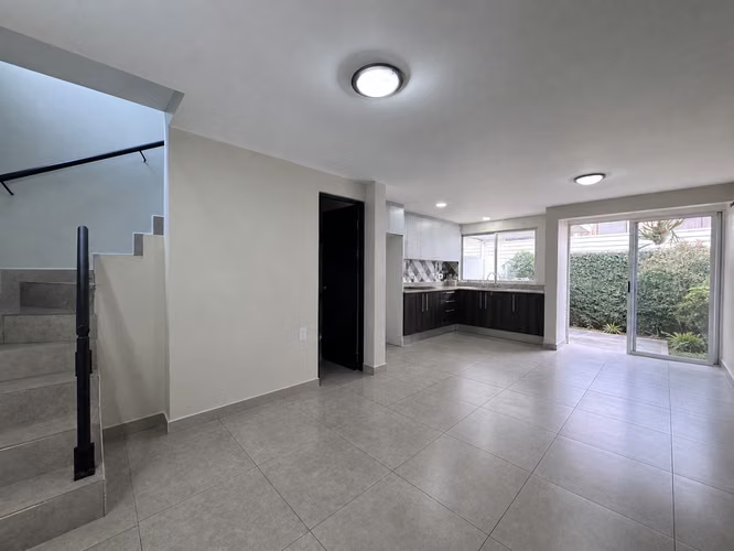 Alquiler de casa en Condominio Brisas del Bosque