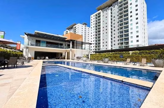 Apartamento de 2 habitaciones en condominio Altamira, Heredia