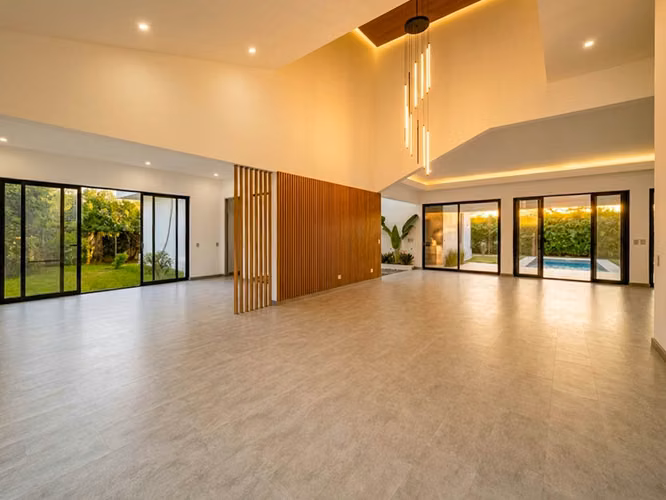 VENTA DE CASA NUEVA EN BOSQUES DE LINDORA