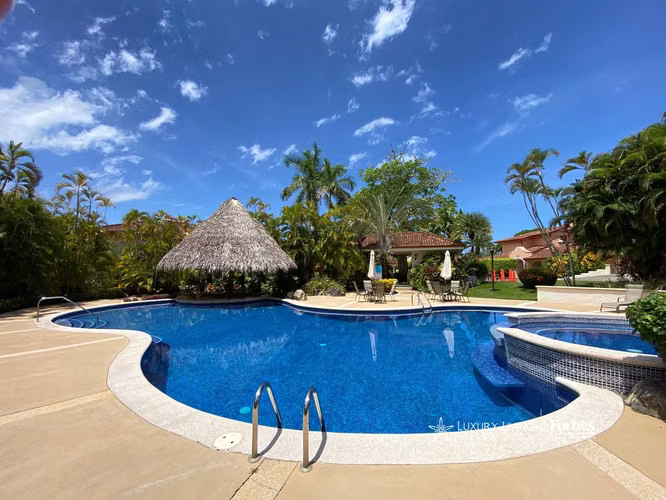 21481 - Condominio amuebladio de 2 habitaciones en Colina, Los Sueños
