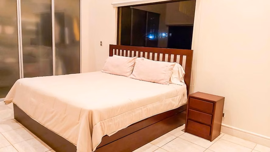 LUJOSA CASA DE MONTAÑA CON VISTAS EN SAN ANTONIO ESCAZU