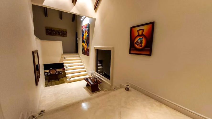 LUJOSA CASA DE MONTAÑA CON VISTAS EN SAN ANTONIO ESCAZU