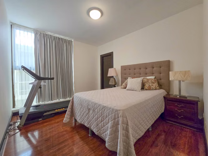 PENTHOUSE DE 3 HABIT. CON FULL VISTAS EN BELLO HORIZONTE ESCAZU