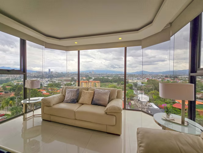 PENTHOUSE DE 3 HABIT. CON FULL VISTAS EN BELLO HORIZONTE ESCAZU