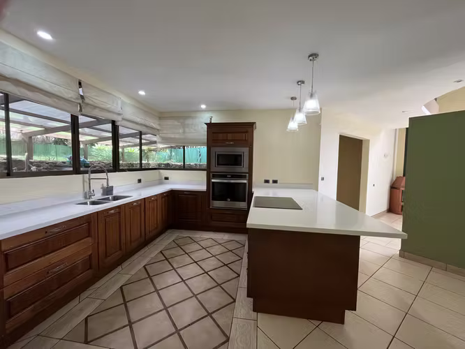 Vendo casa en San Rafael, Heredia, en el exclusivo Residencial Aves del Paraíso - Imagen 6