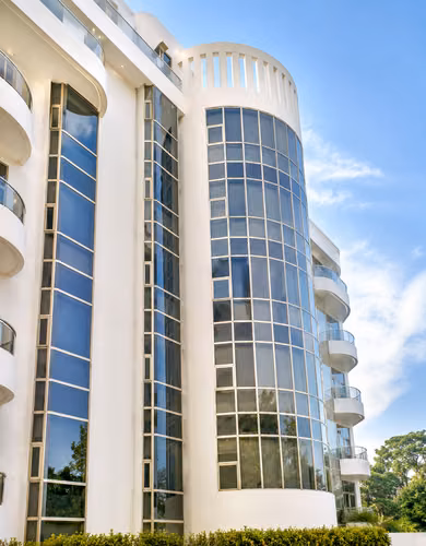 Elegance, Confort and Prime Location