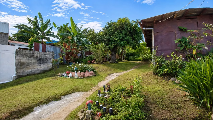 Lote en venta en Santo Domingo de Heredia – 725 m² con uso de suelo mixto