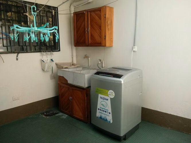 Vendo casa en San Francisco de Heredia, cerca al Mall Oxigeno. De 1 piso con 5 habitaciones