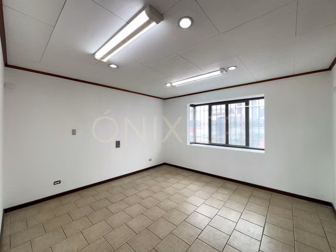 Ubicación Estratégica Rohrmoser + 615 m² para Comercio, Oficinas o Empresa - Imagen 12