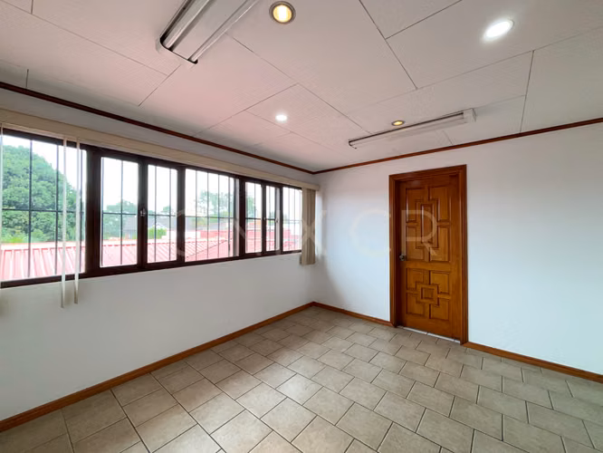 Ubicación Estratégica Rohrmoser + 615 m² para Comercio, Oficinas o Empresa - Imagen 7