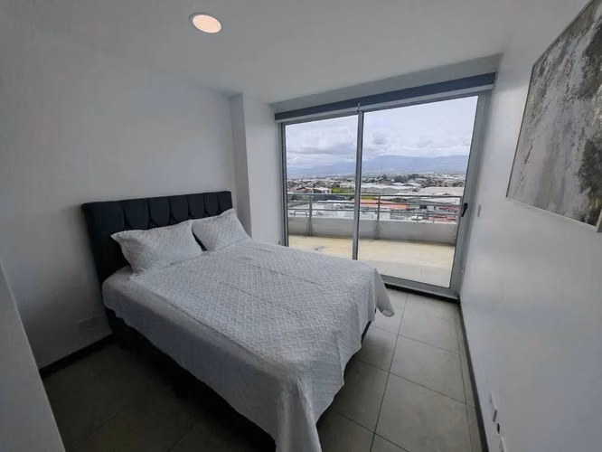 Apartamento en Venta | Torre Paseo Colón | Piso 8 | Terraza Privada | San José