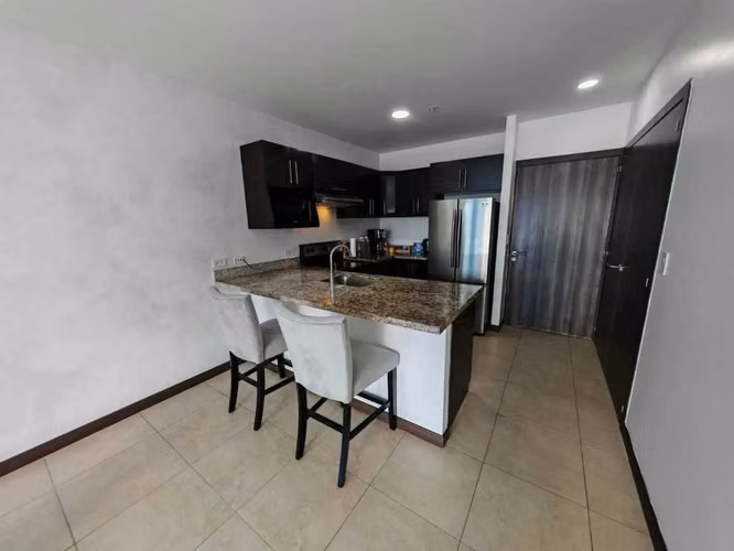 Apartamento en Venta | Torre Paseo Colón | Piso 8 | Terraza Privada | San José