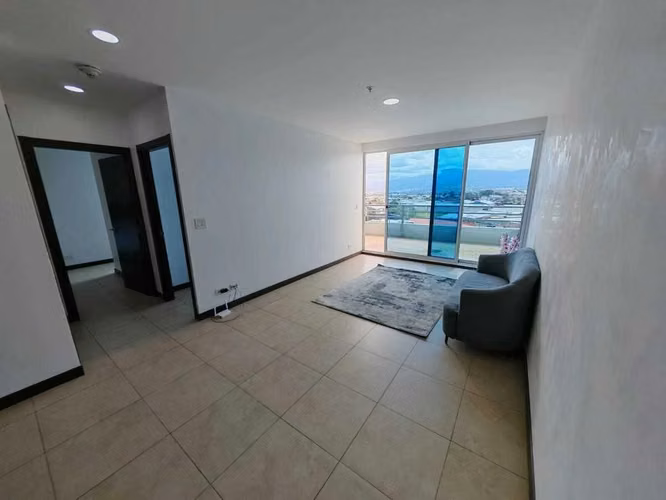 Apartamento en Venta | Torre Paseo Colón | Piso 8 | Terraza Privada | San José