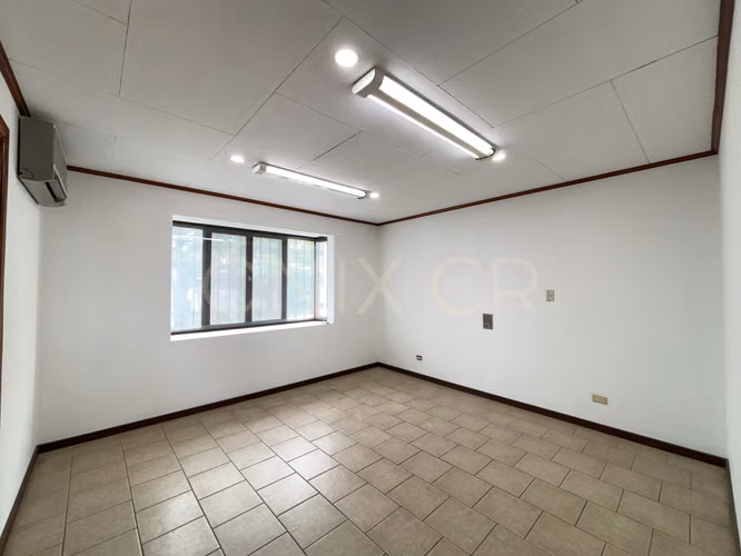 Ubicación Estratégica Rohrmoser + 615 m² para Comercio, Oficinas o Empresa - Imagen 12