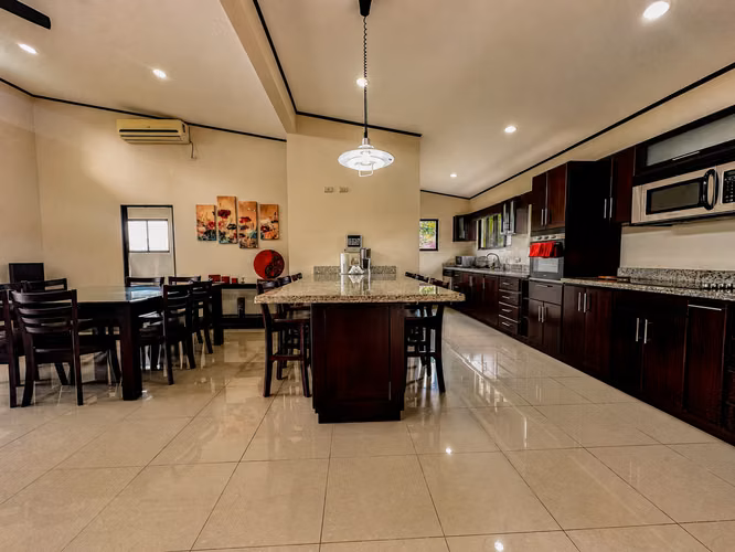 Quinta Exclusiva Frente al Lago Wilson - San Carlos